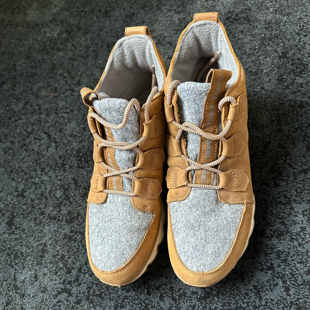 Sorel Women's Kinetic Caribou Boot - Size 8